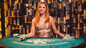 မြန်မာကစားသမားများ Online Bingo ဝင်ကစားနေသောပုံ